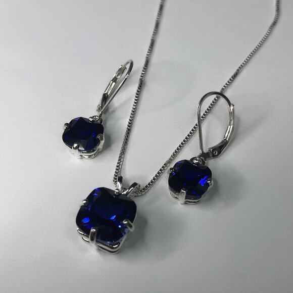 GORGEOUS 10ctw Cushion Cut Sapphire Earrings & Pendant Necklace Set - Picture 2 of 4